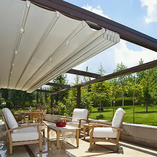 Pergola offers smart motorized retractable awnings