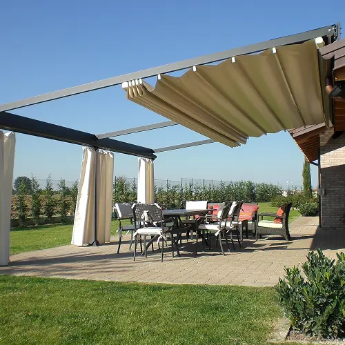 Pergola offers smart motorized retractable awnings