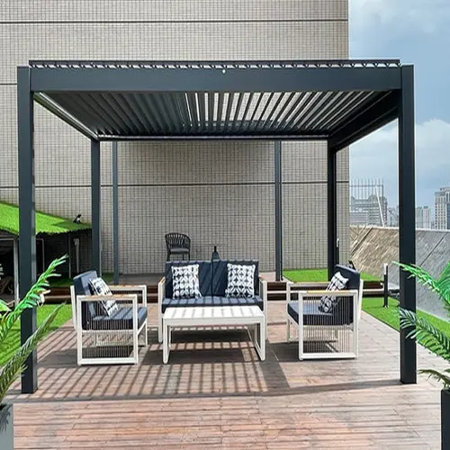 Pergola offers smart motorized retractable awnings